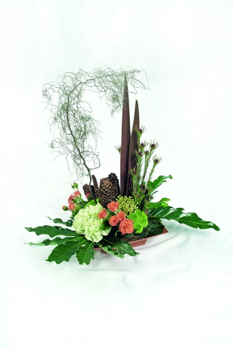 Modern Cluster Flower Arrangement